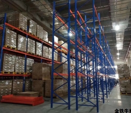 海南?？趥}庫貨架的分類和定制注意事項(xiàng)